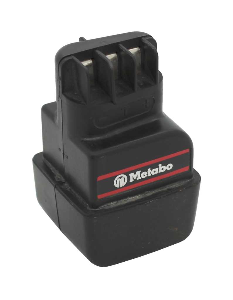 Schwarzer Werkzeugakku mit Steckkontakten und rotem Streifen mit Metabo-Schriftzug auf der Vorderseite
